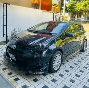 Toyota Aqua 2013 Car (Used)