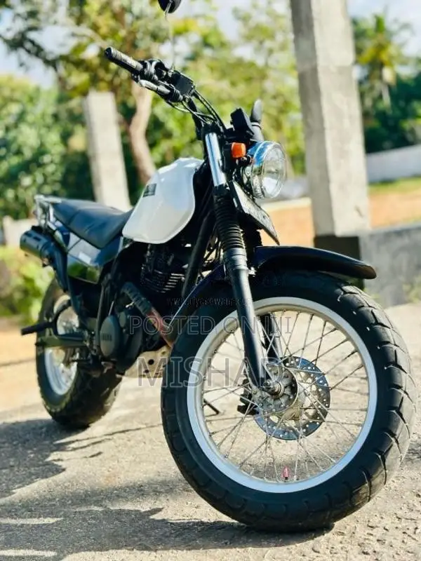 Yamaha Tw 2015 Motorbike (Used)