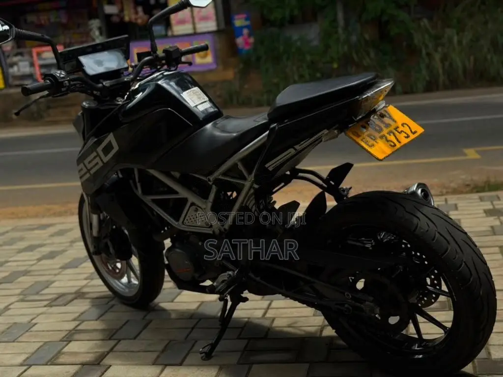 KTM Duke 2020 Motorbike (Used)