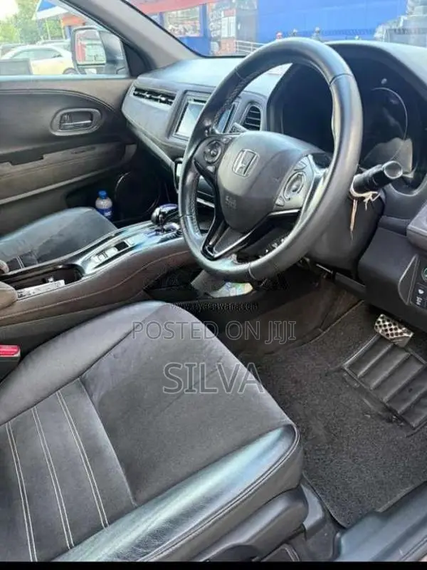Honda Vezel Rs Sensing 2017 SUV (Used)