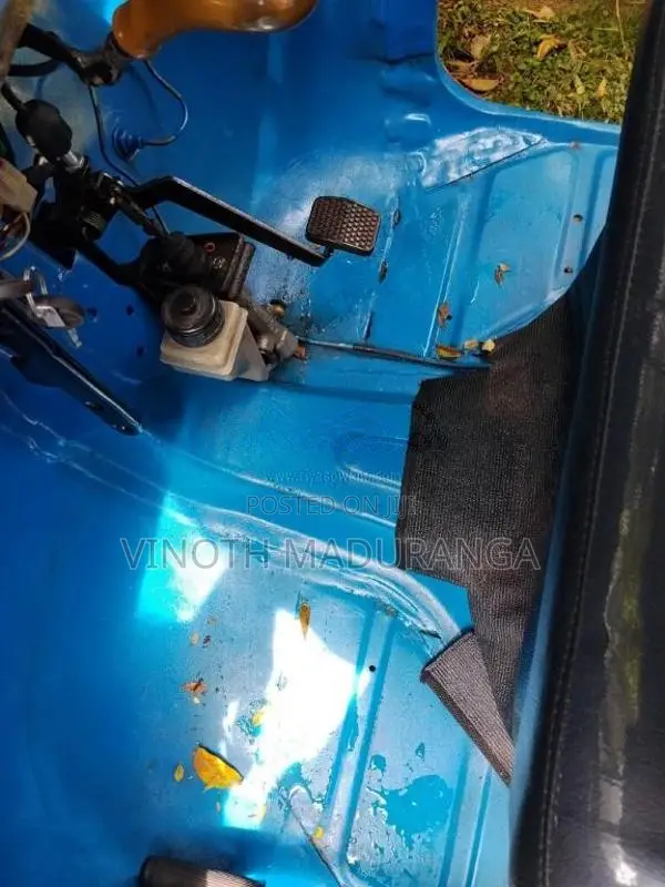Bajaj RE 2 Stroke 2005 Three Wheel (Used)