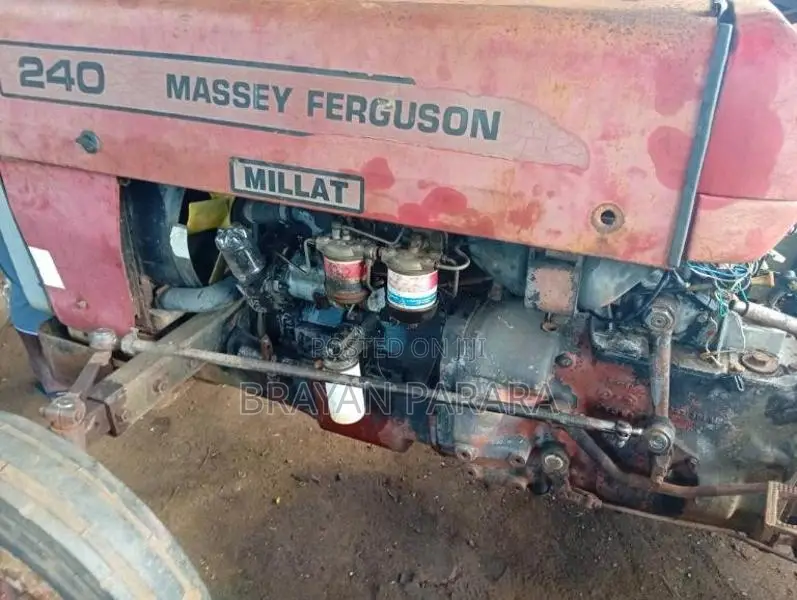 Massey-Ferguson 240 2008 Tractor (Used)