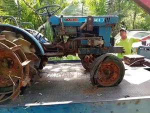 Mitsubishi Giyarboox Aka Hadane Naona 2004 Tractor (Used)
