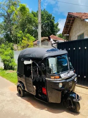 Bajaj 4 Stroke 2015 Three Wheel (Used)