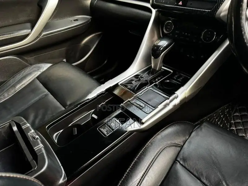 Mitsubishi Eclipse Cross Exeed Plus 2019