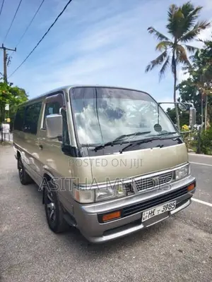 Nissan Caravan 1998