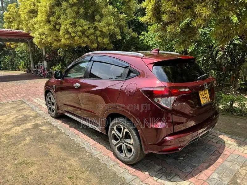 Honda Vezel RU3 2015
