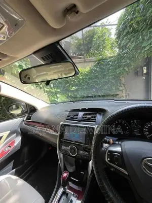 Toyota Premio 2017