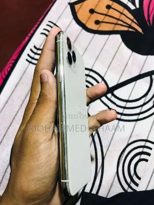 Apple iPhone 11 Pro (Used)