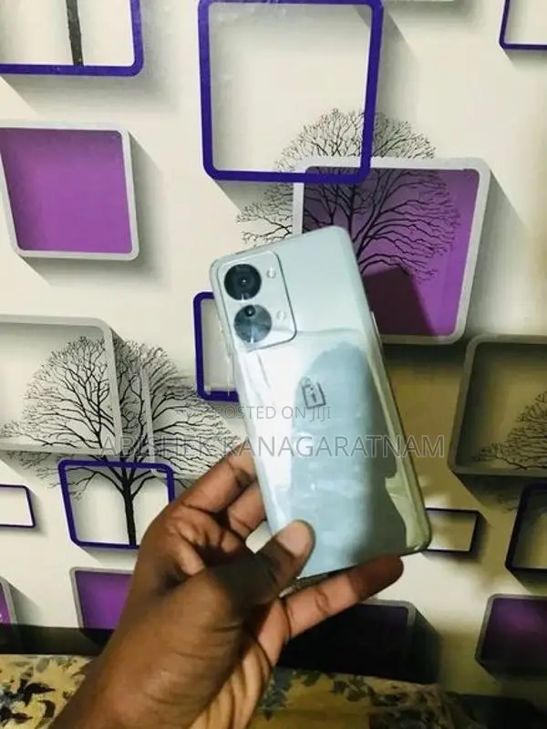 OnePlus Nord 2T 5G (Used)