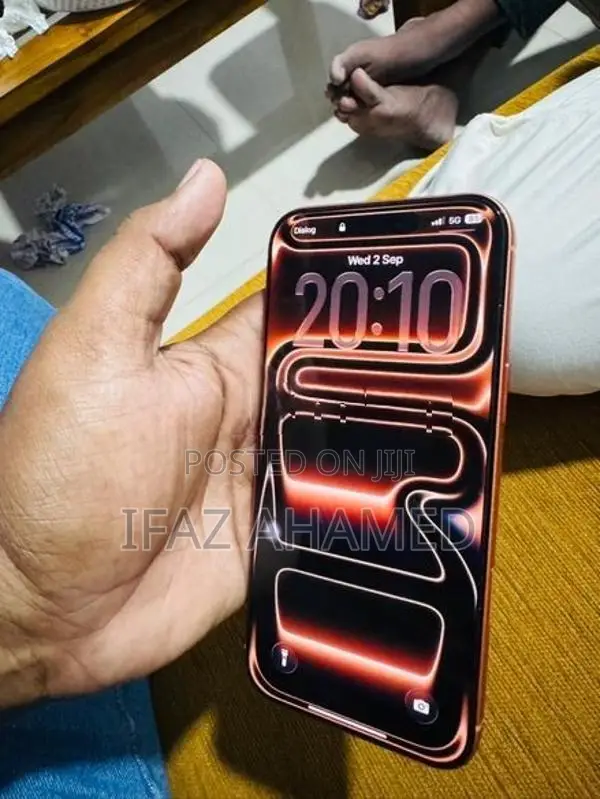 Apple iPhone 17 Pro Max Cosmic Orange (Used)