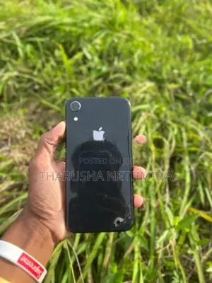 Apple iPhone XR (Used)