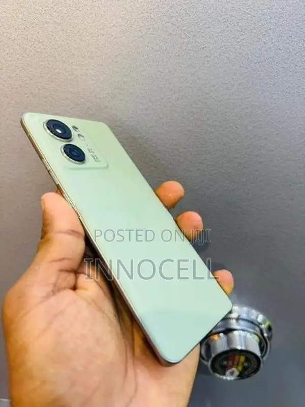 Moto EDGE 40 256GB (Used)