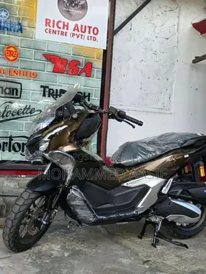 Honda ADV 160 ROADSYCN 2025
