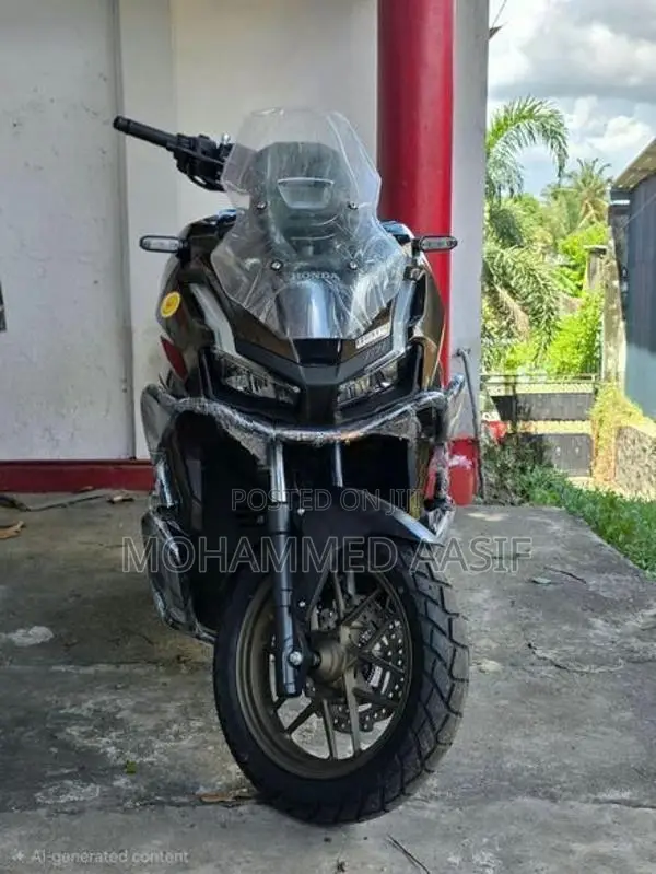 Honda ADV 160 ROADSYCN 2025