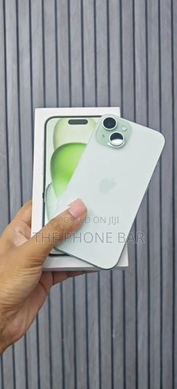 Apple iPhone 15 256GB (Used)