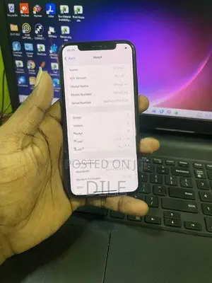 Apple iPhone XS (Used)