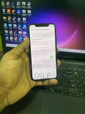 Apple iPhone XS (Used)