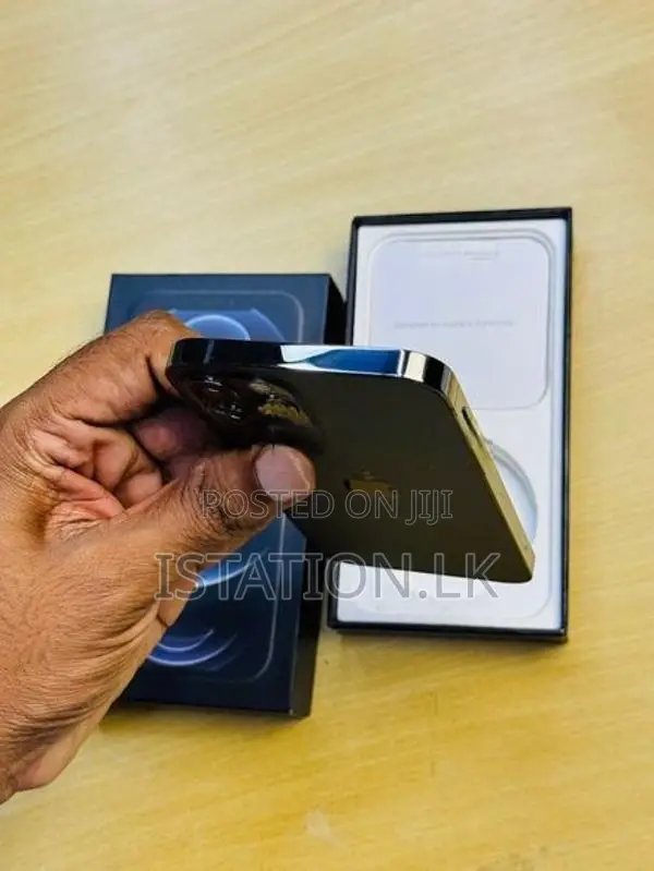 Apple iPhone 12 Pro 256GB (Used)