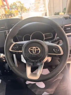 Toyota Roomy Custom G 2024