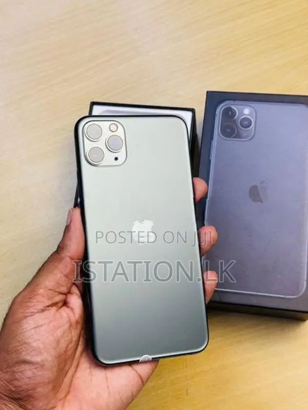 Apple iPhone 11 Pro Max 256GB (Used)