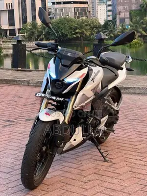 Bajaj Pulsar N160 Premium 2025