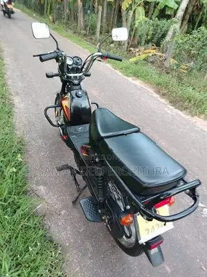 TVS XL 100 2025