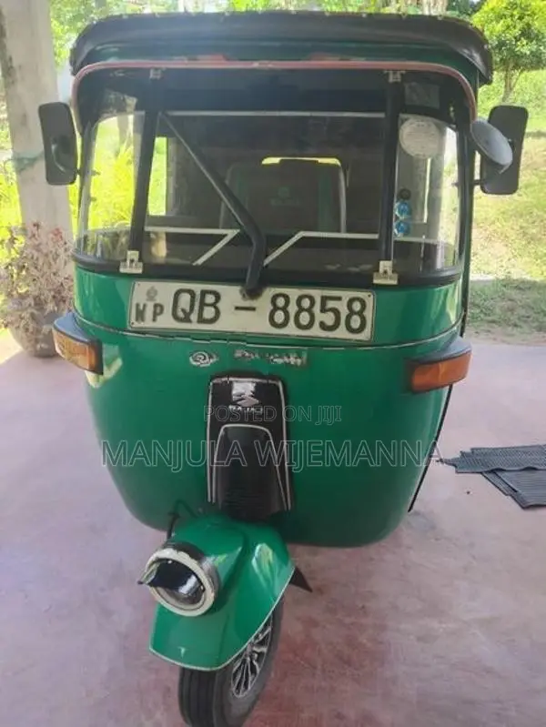 Bajaj RE 2005