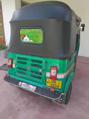 Bajaj RE 2005