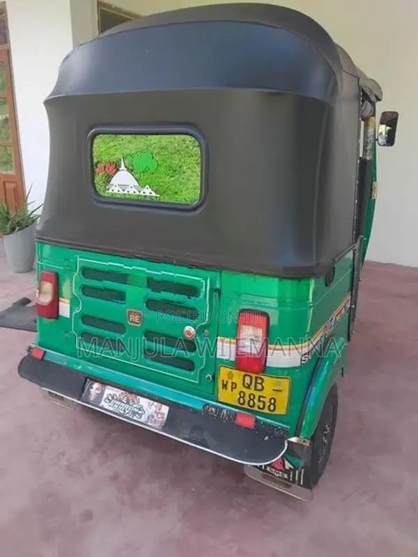Bajaj RE 2005