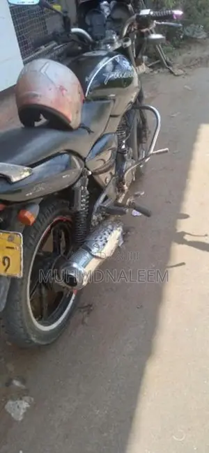 Bajaj Pulsar 150 2004