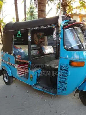 Bajaj RE Three Wheeler 2005