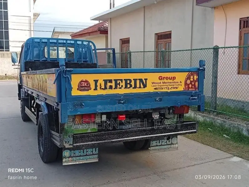 Isuzu Elf 1990