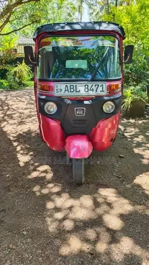 Bajaj RE 4 Stroke 2016