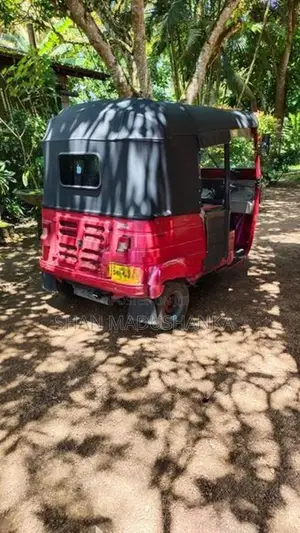 Bajaj RE 4 Stroke 2016