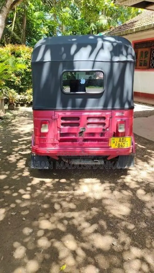 Bajaj RE 4 Stroke 2016