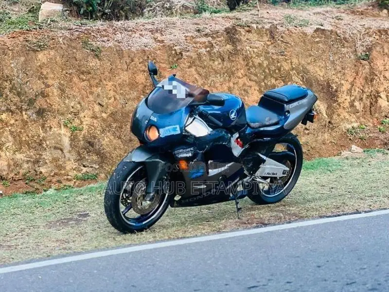 Honda CBR 2010