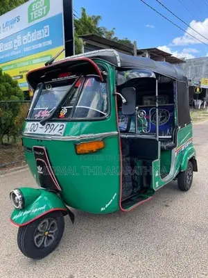 Bajaj RE 2008