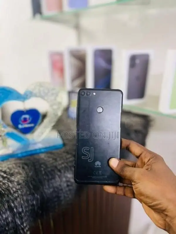 Huawei Y9 (Used)