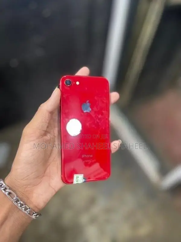 Apple iPhone 8 (Used)