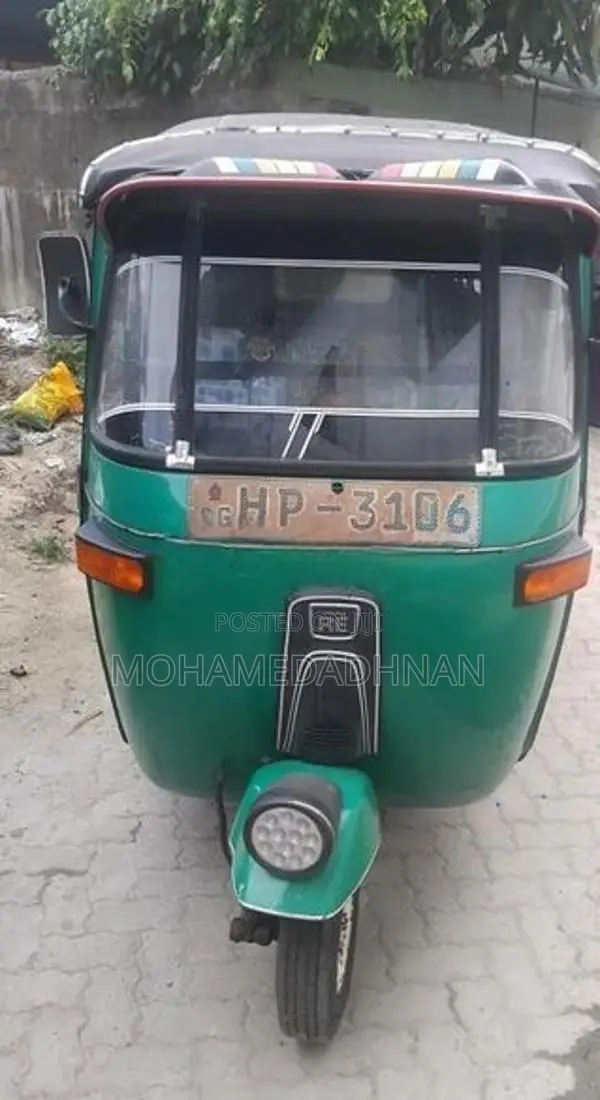 Bajaj RE 2003