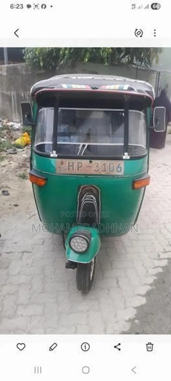 Bajaj RE 2003