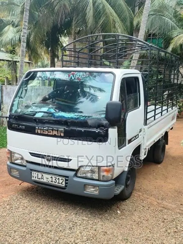 Nissan Atlas Motor Lorry 2000