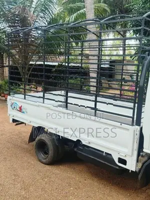 Nissan Atlas Motor Lorry 2000