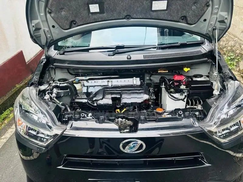 Daihatsu Mira 2025