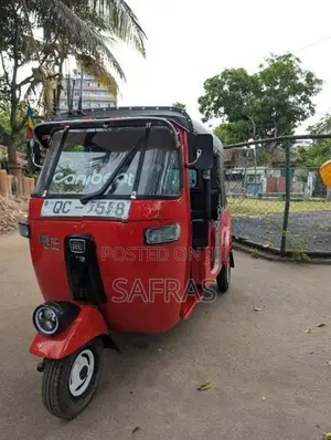 Bajaj RE 2005