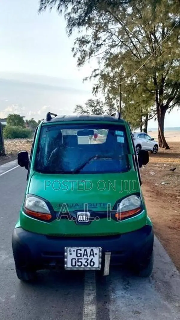 Bajaj Qute 2019