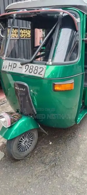 Bajaj RE 2004