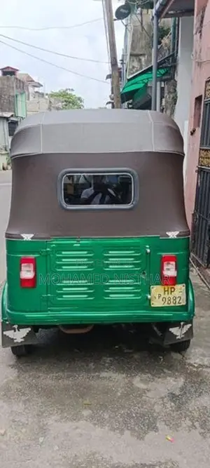 Bajaj RE 2004
