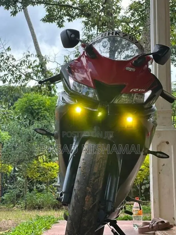 Yamaha R15 2019